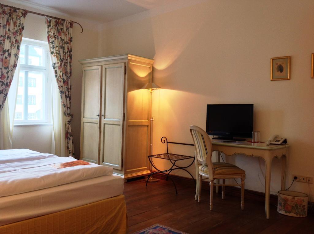 Hotel Adler ルドルシュタット 部屋 写真