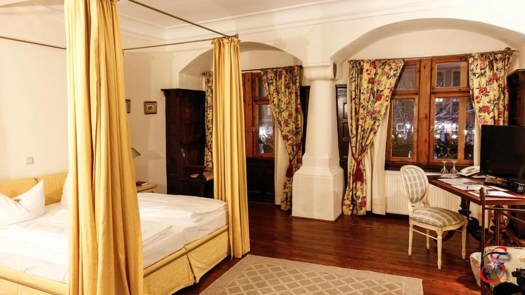 Hotel Adler ルドルシュタット エクステリア 写真